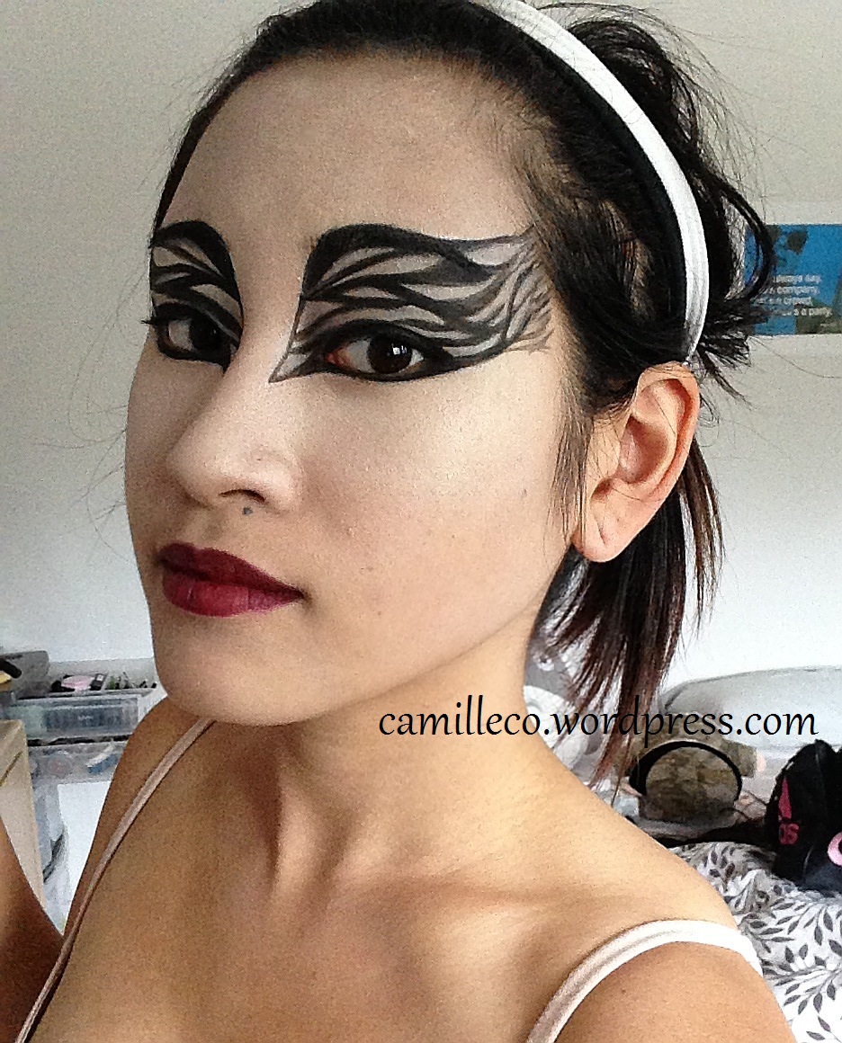 Black Swan Halloween Makeup Costume